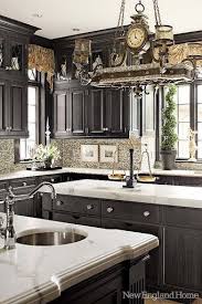 24 Beautiful Dark Kitchens Part 1 Unique Intuitions Deco Maison Maison Deco Rustique