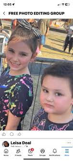 Today, I was relistening to The Real Brady Bros podcast for "The Voice of  Christmas" and Chris made a comment about the album cover for "Merry  Christmas from the Brady Bunch" and