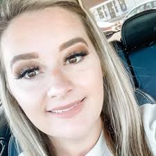 Who are good hairstylists for blonde hair in Murfreesboro?