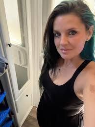 Deep burgundy + icy blonde blend 🍷🤍 #redhair #hairstyle #haircolour