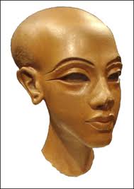 During the new kingdom, more elaborate hairstyles for men and women, incorporating curls and plaits, began to be favored over the traditional, simple hairstyles of the old and middle kingdoms. Hairstyles Wigs Facial Hair And Hair Care In Ancient Egypt Facts And Details