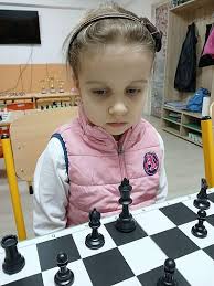 Doi tineri șahiști din Vrancea, pe podium la SMART Galați