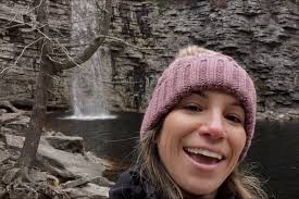 Carly Jara (@carlyjaraphotography) • Instagram photos and videos