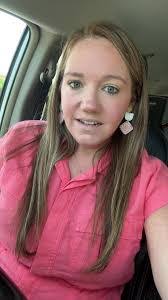 Samantha Venerable's Instagram, Twitter & Facebook