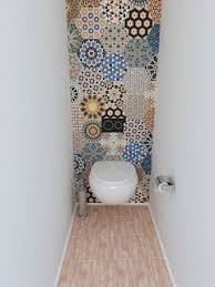 Ausstattung Und Umgebung Kleines Bad Sehr Klein Ausstattung Homedecordownstairsbathroom Klein Klein Badezimmerideen Kleines Wc Zimmer Bad Inspiration