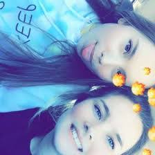 Chelsea Cryer's Instagram, Twitter & Facebook