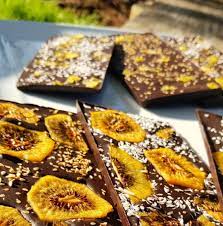 Kiwi Fruit Chocolate Bar Handmade Chocolates Design Dessert Recipe How To Make New Zealand Homemade Candy Bark Gi Raw Chocolate Chocolate Fruit Dessert Recipes