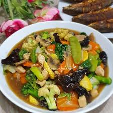 Rida bawak bekal pergi kerja. 13 Ide Makan Malam Makan Malam Makanan Resep Makanan