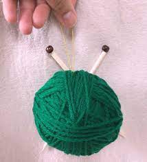How To Make A Handmade Yarn With Knitting Needles Ornament Craft Lightning Hot Glue Underground Crafter