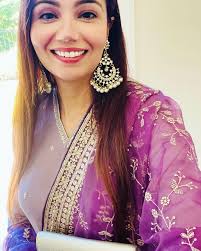 Neetu (@naturallyunrefined) • Instagram photos and videos