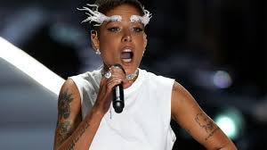 Halsey was born and raised in clark, new growing up, halsey played the violin, viola, and cello until moving onto the acoustic guitar when she. Halsey Down Wenn Sie Nicht Performt