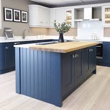 Our paramus showroom is 3300 sf featuring 14 kitchen displays. Portfolios Amanda Campbell Interiors