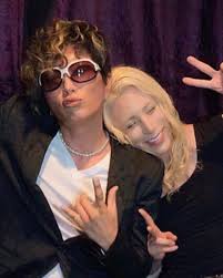 malulaniさんはinstagramを利用しています repost gackt with get repost 昨日は少し遅いボクのバースデーとローランドのサプライズバースデー いい笑顔してんなぁ yesterday was my belated birthday and r gackt