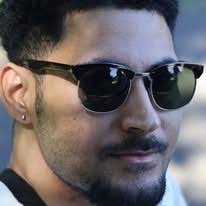 We should create a groupchat where we can all play together (multiplayer)