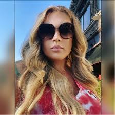 Denise Melchior's Instagram, Twitter & Facebook