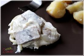 Résultat de recherche d'images pour "śledź ze śmietaną"