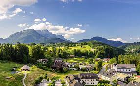Traumhafte wanderwege und schneesichere skipisten machen den winterurlaub und sommerurlaub zum highlight; Unser Ort Schonau A Konigssee