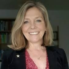 During our Swedish Royal Recognition Awards ceremony in our Stockholm  Kingdom, King's President, Tjodolf Sommestad, presented four of King's  founders with their very own honorary awards.✨ It was…