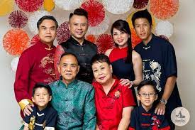 Chinese New Year Is Around The Corner Wishing Everyone A Joyous Cny And Enjoya Family Studio Photography Indoor Family Photography Family Portrait Photography
