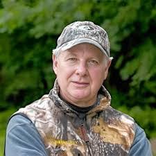 Ryan Suchanek's Instagram, Twitter & Facebook