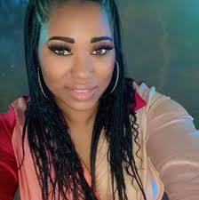 Ebony Winters's Instagram, Twitter & Facebook