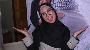 Youtuber indonesia seperti atta halilintar dan ria ricis memiliki pendapatan hingga miliar rupiah per bulan. Membandingkan Kontroversi Atta Halilintar Dan Ria Ricis Kumparan Com