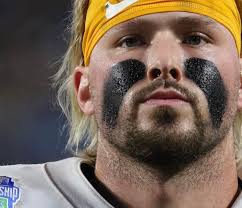 After playing in the SEC, the former Peoria High lineman