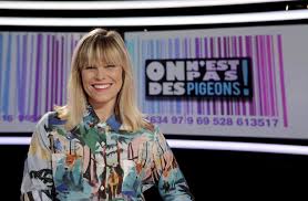 Valérie trierweiler, née valérie massonneau le 16 février 1965 à angers, est une journaliste et animatrice de télévision française.anciennement membre de la rédaction de paris match, elle présente entre 2005 et 2011, des émissions politiques sur la chaîne de télévision direct 8. Julie Compagnon L Equipe Des Pigeons De La Une C Est Un Peu Comme Hopes Interview Telepro