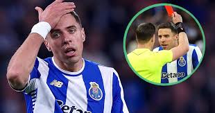 Jan Bednarek antybohaterem! Po jego akcji zaczął się dramat Porto. Była 8. minuta