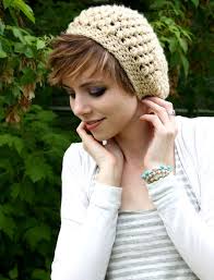 Short hair and hats can be smashing companions, but it may take a bit of experimenting to land the perfect look. 12 Hats For Short Hair Ideas Hats For Short Hair Short Hair Styles Short Hair And Hats