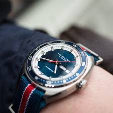 Hamilton Classic Pan Europ 930 Watches Wanted Hamilton Watch Hamilton Samsung Gear Watch