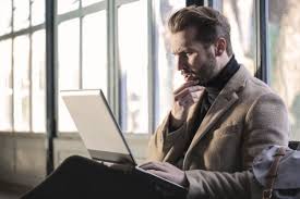 Semua pihak yang tidak dapat penulis sebutkan satu persatu yang telah berperan dan membantu hingga skripsi ini dapat terselesaikan. 5 Tips Agar Masalah Masalah Kantor Tidak Turut Dibawa Ke Rumah