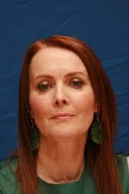 Laura Innes's Instagram, Twitter & Facebook