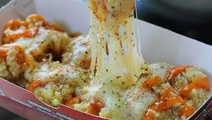 Masukan ke dalam panci, tambahkan gula merah dan air asam jawa, masak hingga mendidih. Kenyal Gurih Cireng Modern Dengan Topping Keju Mozarella