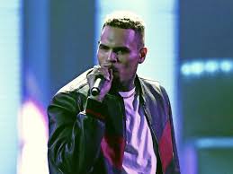 Und nicht gerade vor kurzem, stolze neun monate alt ist seine kleine tochter schon. Verfahren Gegen Chris Brown Weil Er Tochter Einen Affen Schenkte