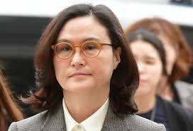1년 넘게 진행된 34번의 재판, ë²•ì› ì •ê²½ì‹¬ ìž¬íŒ ë³'í•© ë³´ë¥˜ ê²€ì°° 1 2ì°¨ ê³µì†Œì‚¬ì‹¤ì— ì°¨ì´ ìžˆì–´