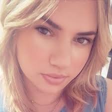 L'odore più buono del mondo è il profumo della persona che ami."