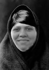 Luann Lewis's Instagram, Twitter & Facebook