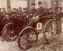 Duryea Motor Wagon car, year 1893