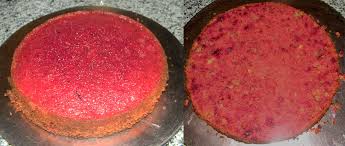 Mixam untul moale impreuna cu zaharul pudra pana devine cremos. Tort Cu SfeclÄƒ Rosie Si CremÄƒ De Mascarpone