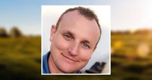 Daniel Roehl's Instagram, Twitter & Facebook