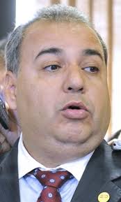 Oviedistas tratan de reactivar el Unace