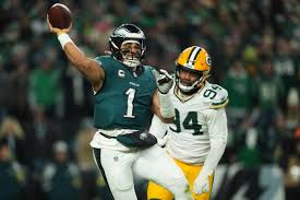 Jalen Hurts returns, throws two TDs in NFC Wild Card game to lead Eagles  past Packers