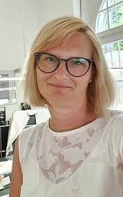 Sandra Eisenhauer's Instagram, Twitter & Facebook