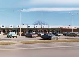 15 Retro Photos Of Popular Stores From Around America Retro Photo Photo Back In The Day