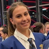 Samantha Schiff's Instagram, Twitter & Facebook