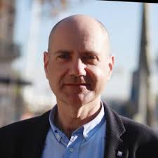 Moltes felicitats Xavier!!. Et desitjo molts encerts en aquesta nova etapa. 