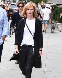 Cillian murphy's wife gets frustrated by his dedication to 'peaky blinders', complaining he is not fully present at home because cancels reality to focus on the show. Cillian Murphy Wife Who Is The Peaky Blinders Star Married To Celebrity News Showbiz Tv Express Co Uk