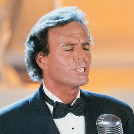 Julio Iglesias | Spotify