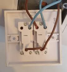 Though it is not difficult to wire a double switch, careful attention to safety is crucial to prevent injury. Help Needed For Double Light Switch Electriciansforums Net